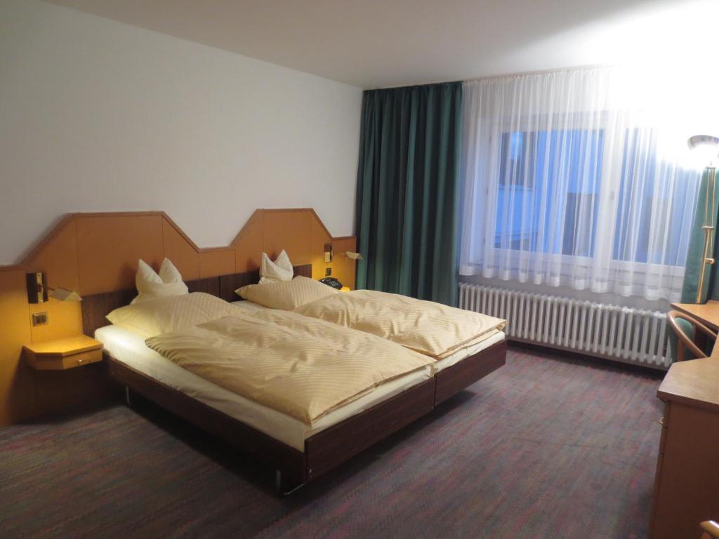 Parkhotel Goldlinde Bodenwerder Εξωτερικό φωτογραφία
