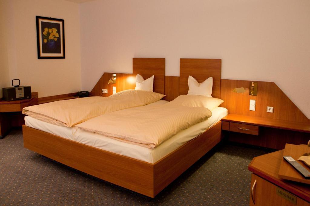 Parkhotel Goldlinde Bodenwerder Δωμάτιο φωτογραφία