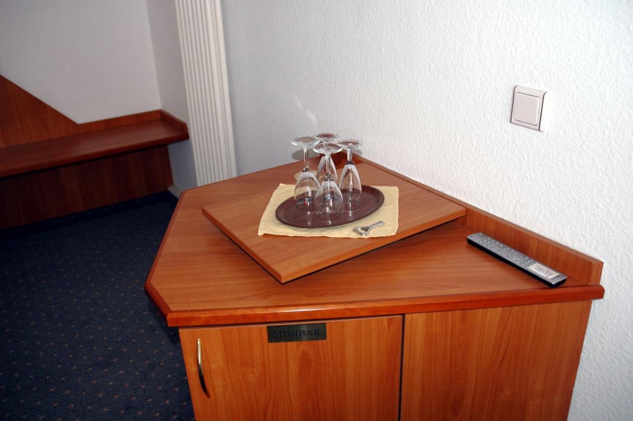 Parkhotel Goldlinde Bodenwerder Εξωτερικό φωτογραφία