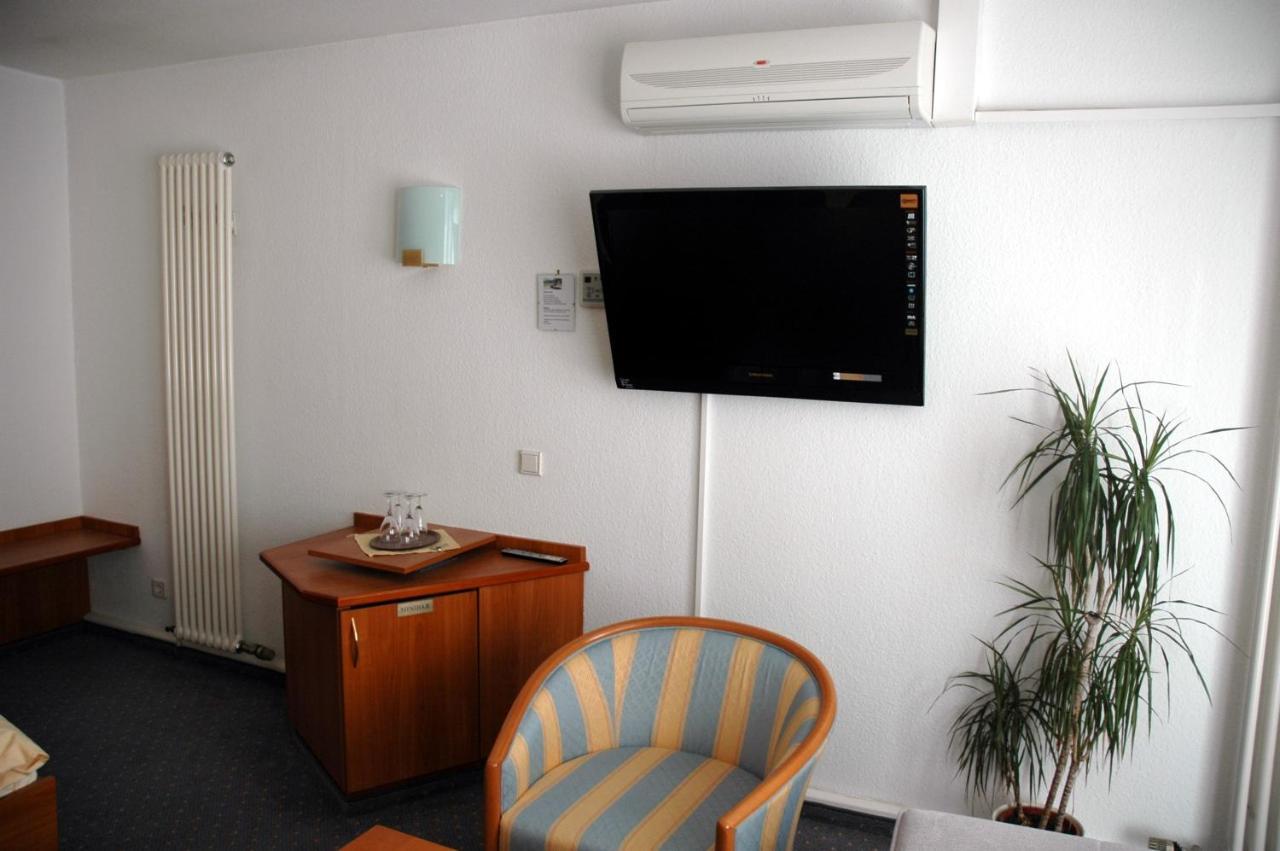 Parkhotel Goldlinde Bodenwerder Εξωτερικό φωτογραφία